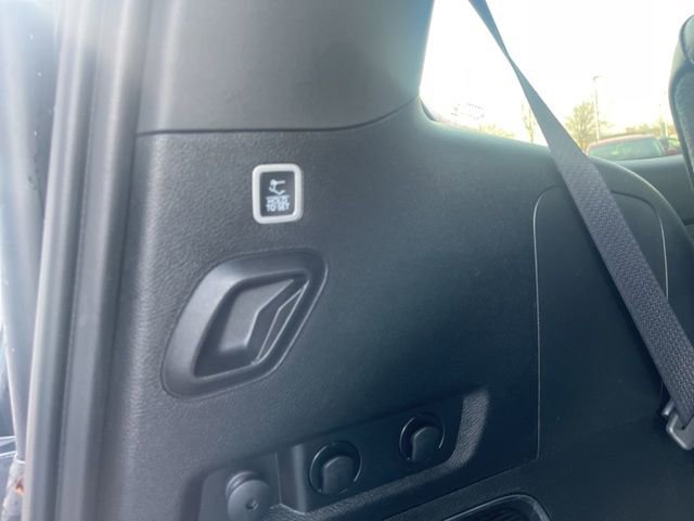 Used 2023 Jeep Wagoneer Series III w/ Preferred Equipment Group image 10