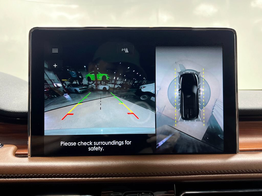 Used 2020 Lincoln Aviator Reserve w/ Elements Package Plus AWD/4WD image 12