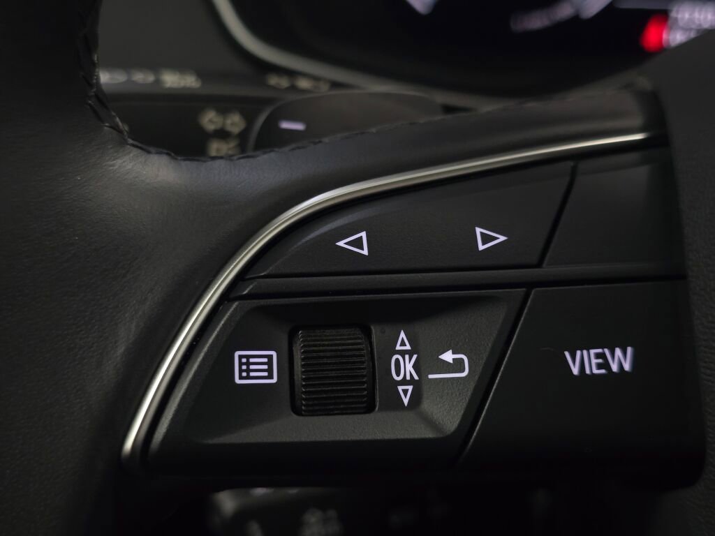 Certified 2025 Audi Q5 2.0T Premium Plus image 43