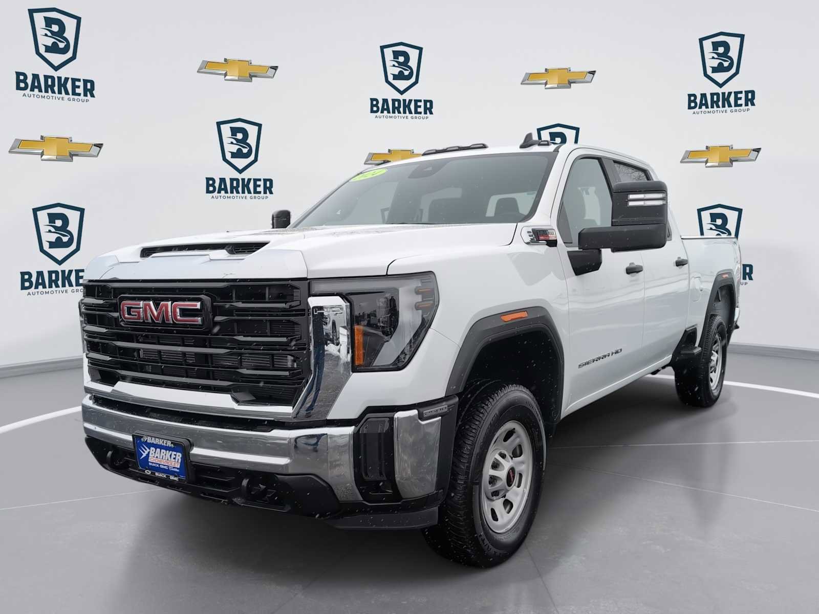Used 2024 GMC Sierra 2500 Pro w/ Convenience Package AWD/4WD image 1