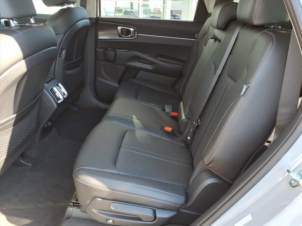 New 2026 Kia Sorento EX AWD/4WD image 9