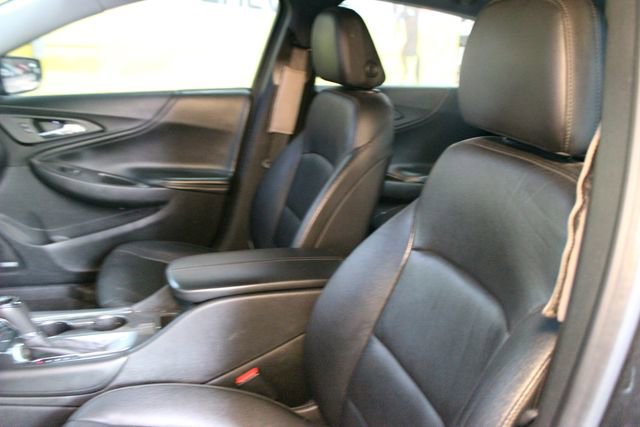 Used 2016 Chevrolet Malibu LT w/ True North Edition FWD image 17