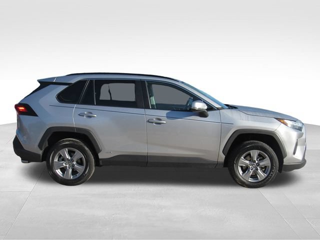 Used 2022 Toyota RAV4 XLE w/ Convenience Package AWD/4WD video 3