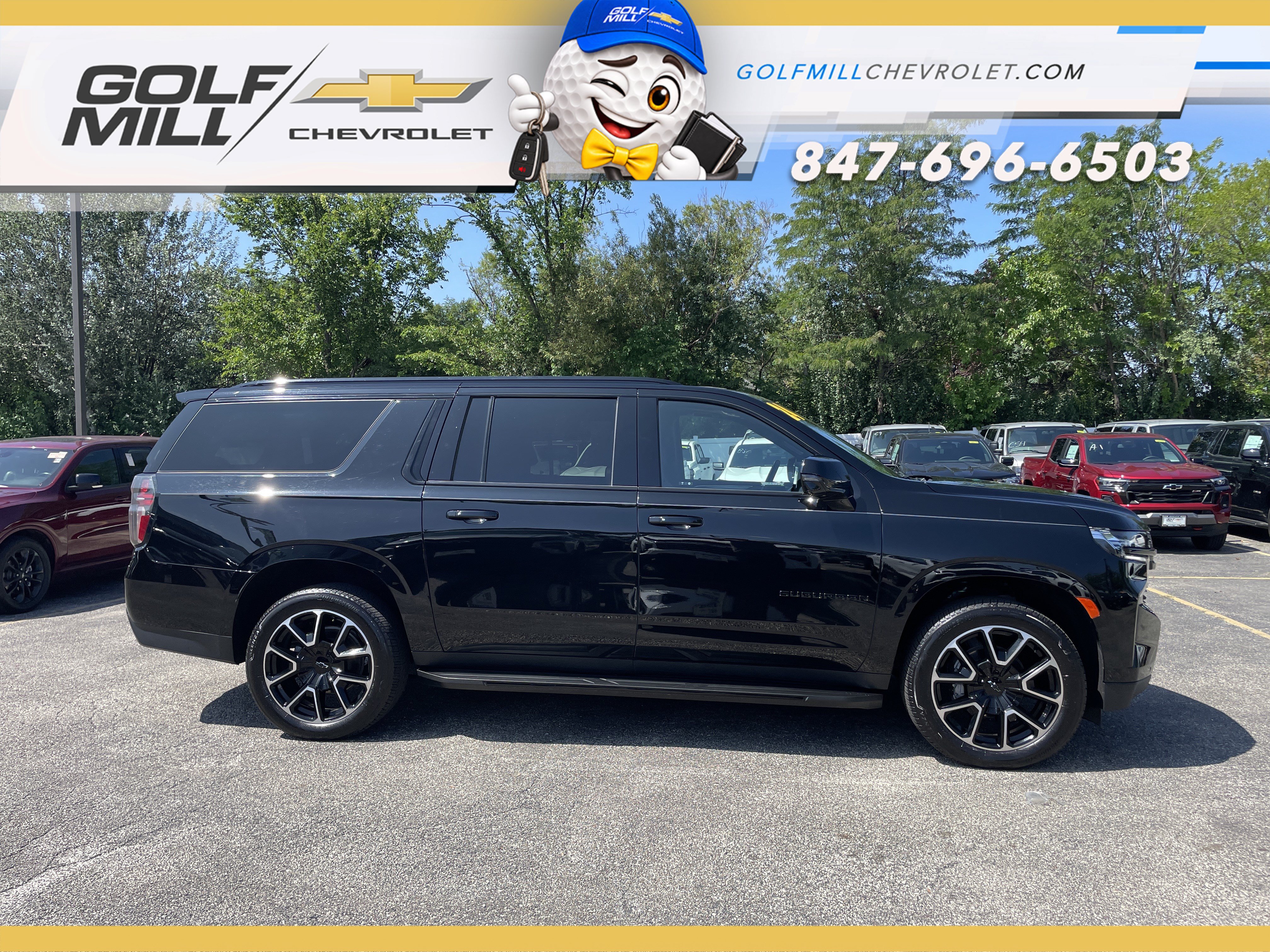 Used 2024 Chevrolet Suburban RST w/ Luxury Package AWD/4WD image 6