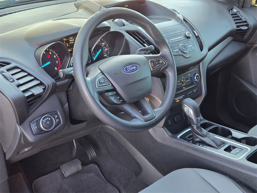 Used 2019 Ford Escape S image 10