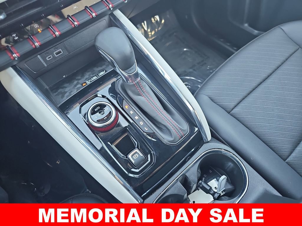 Used 2024 GMC Canyon AT4X AWD/4WD image 17
