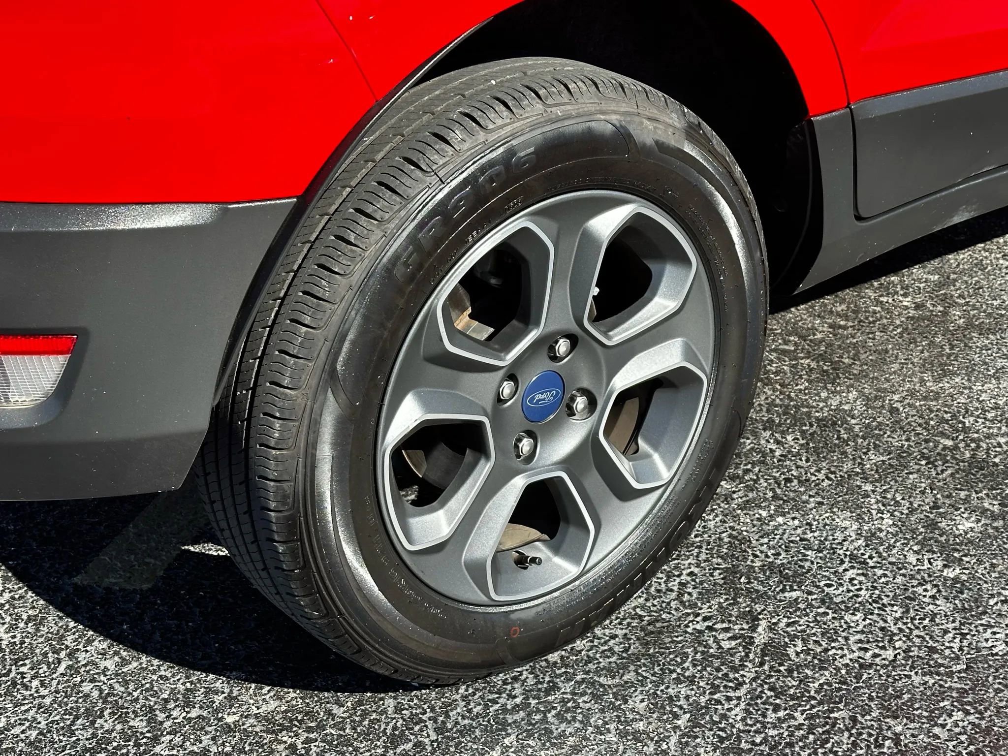 Used 2019 Ford EcoSport S FWD image 6