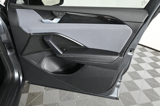 New 2026 Volkswagen Tiguan SE FWD image 16