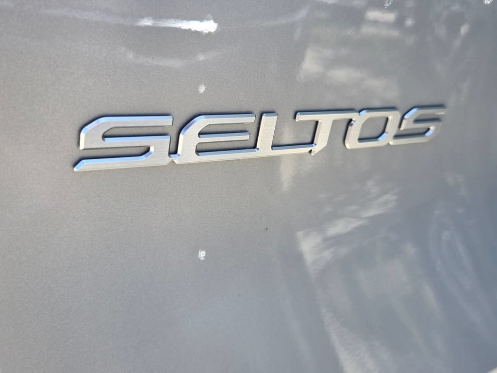 New 2027 Kia Seltos S FWD image 5