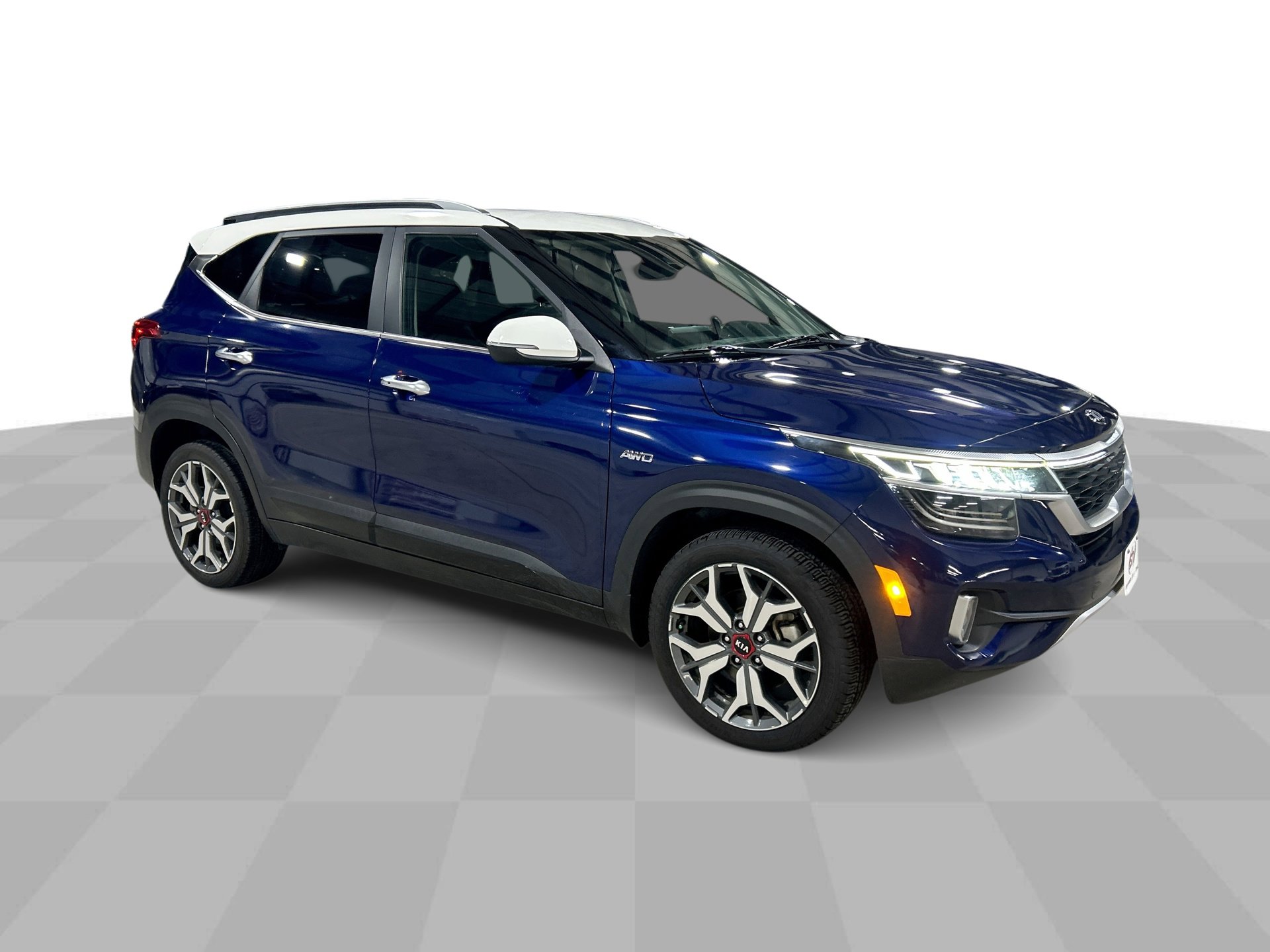 Used 2021 Kia Seltos SX image 2