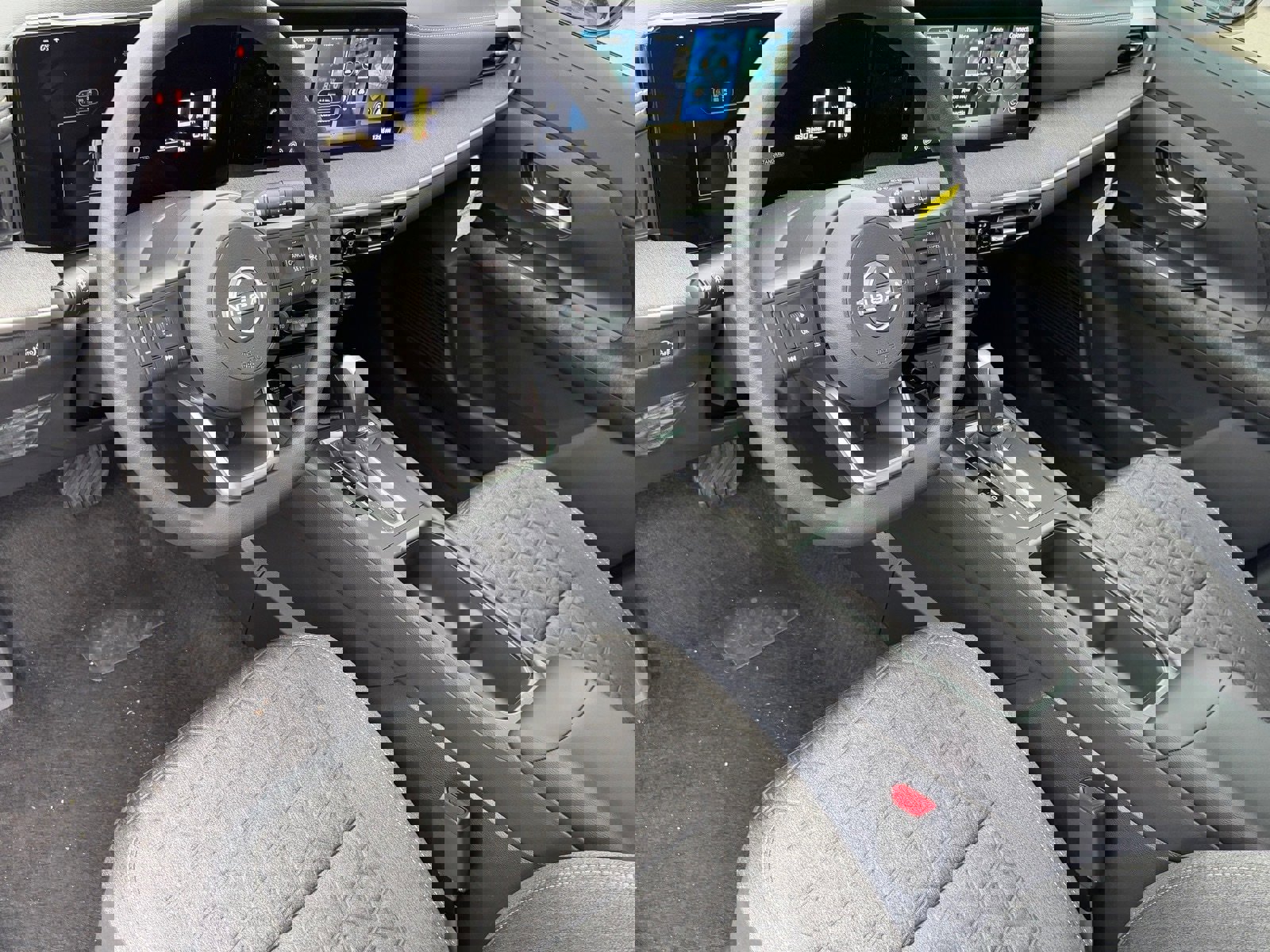 New 2026 Nissan Kicks SV image 18