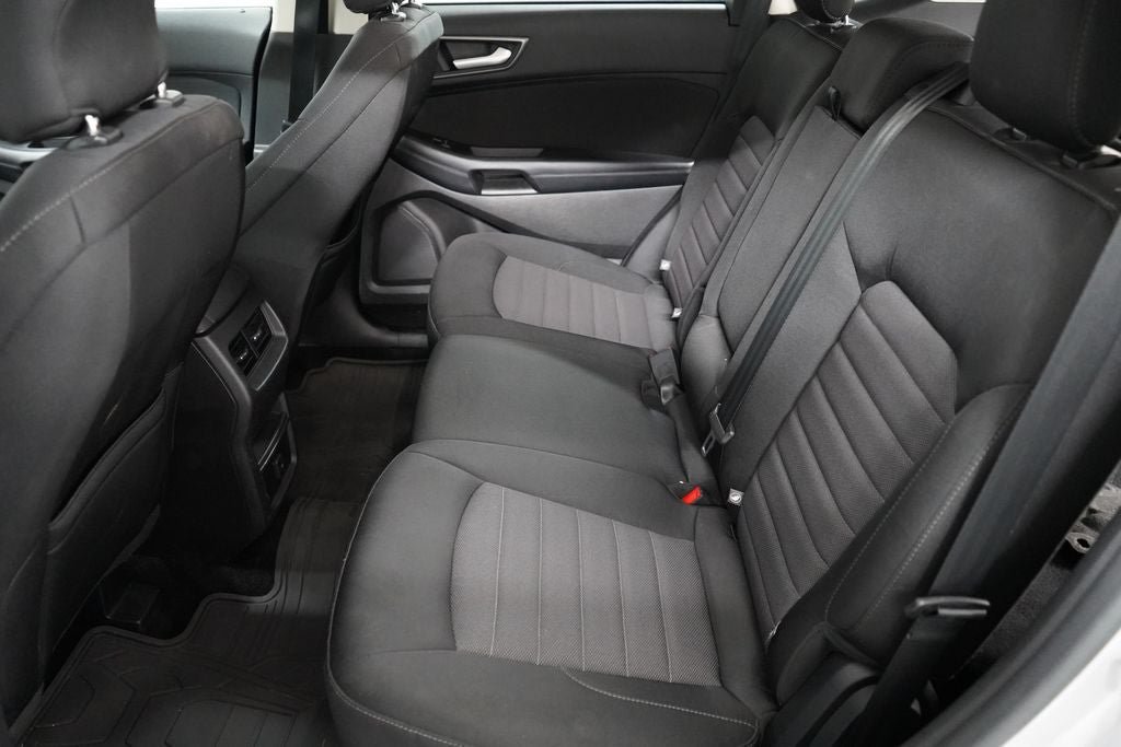 Used 2016 Ford Edge SE AWD/4WD image 26