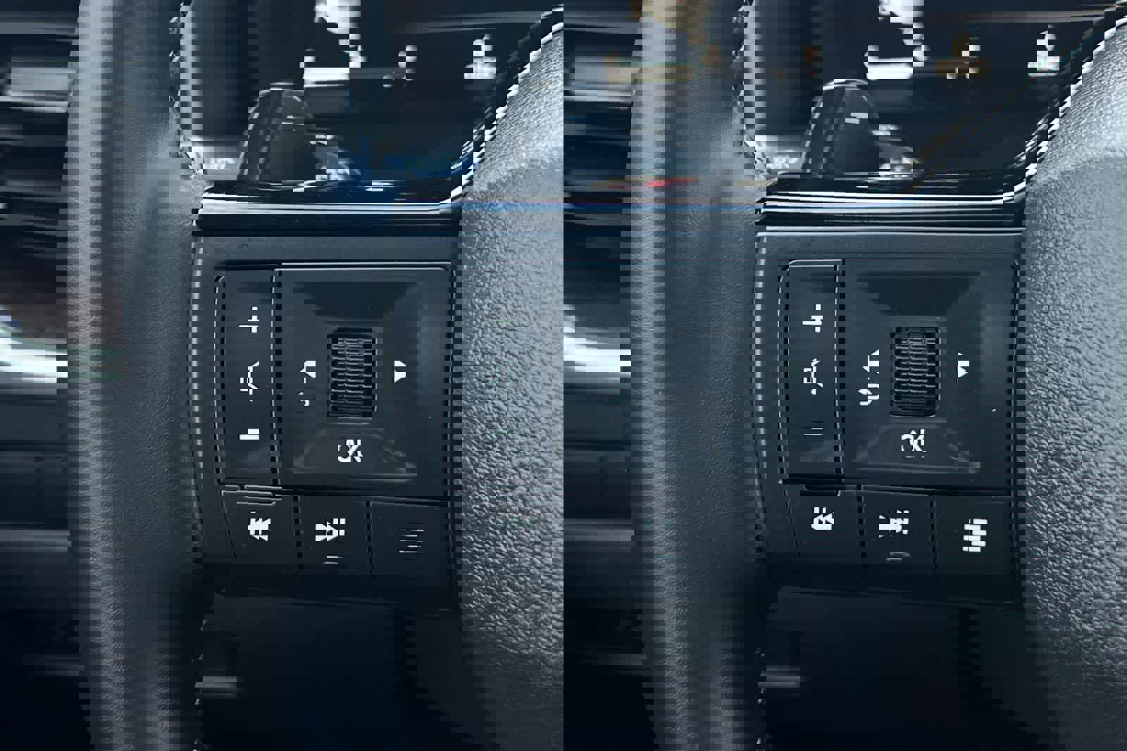 New 2026 Nissan Rogue Platinum image 32