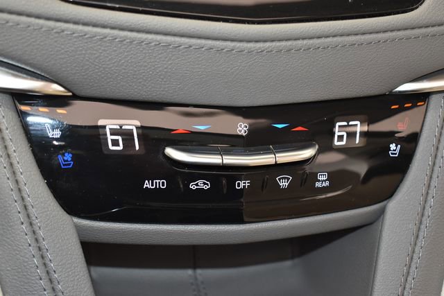 Used 2022 Cadillac XT5 Premium Luxury w/ LPO, Floor Liner Package AWD/4WD image 32