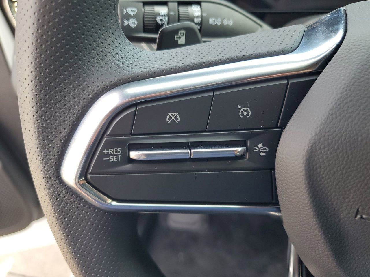 New 2026 Chevrolet Blazer EV LT w/ Midnight/Sport Edition FWD image 18