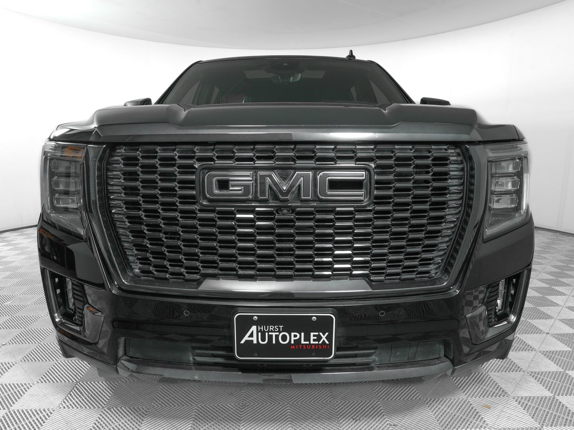 Used 2024 GMC Yukon XL Denali Ultimate image 2