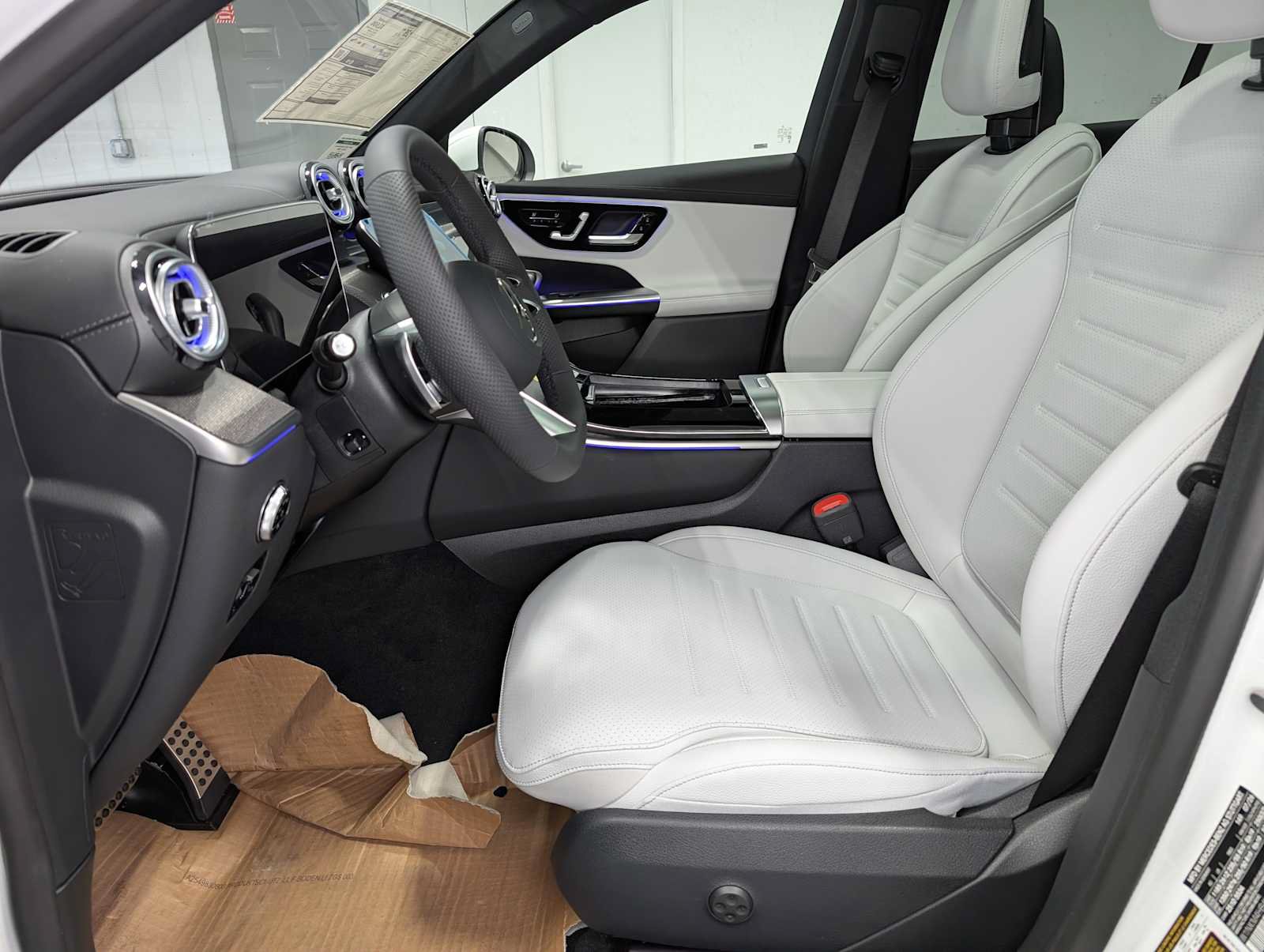 New 2027 Mercedes-Benz GLC 300 4MATIC image 4