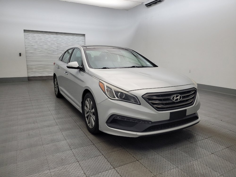 Used 2016 Hyundai Sonata Limited w/ Option Group 04 FWD image 13
