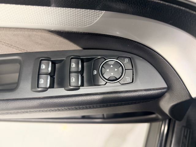 Used 2017 Ford Explorer XLT w/ Equipment Group 202A image 38