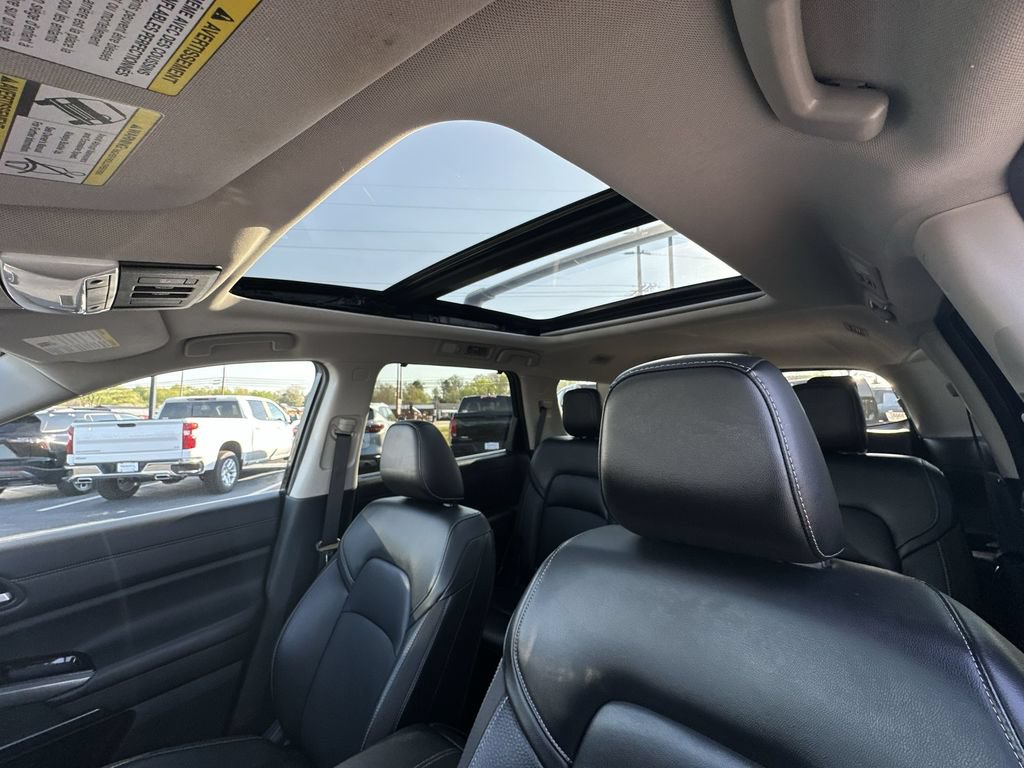 Used 2023 Nissan Pathfinder SL w/ SL Premium Package AWD/4WD image 22