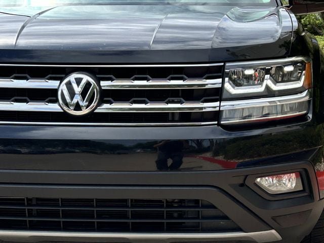 Used 2019 Volkswagen Atlas SE w/ Panoramic Sunroof Package FWD image 10