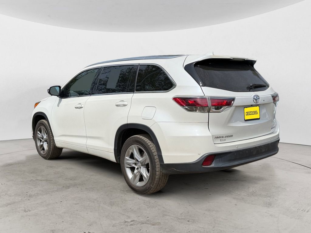 Used 2015 Toyota Highlander Limited w/ Driver Technology Package image 3