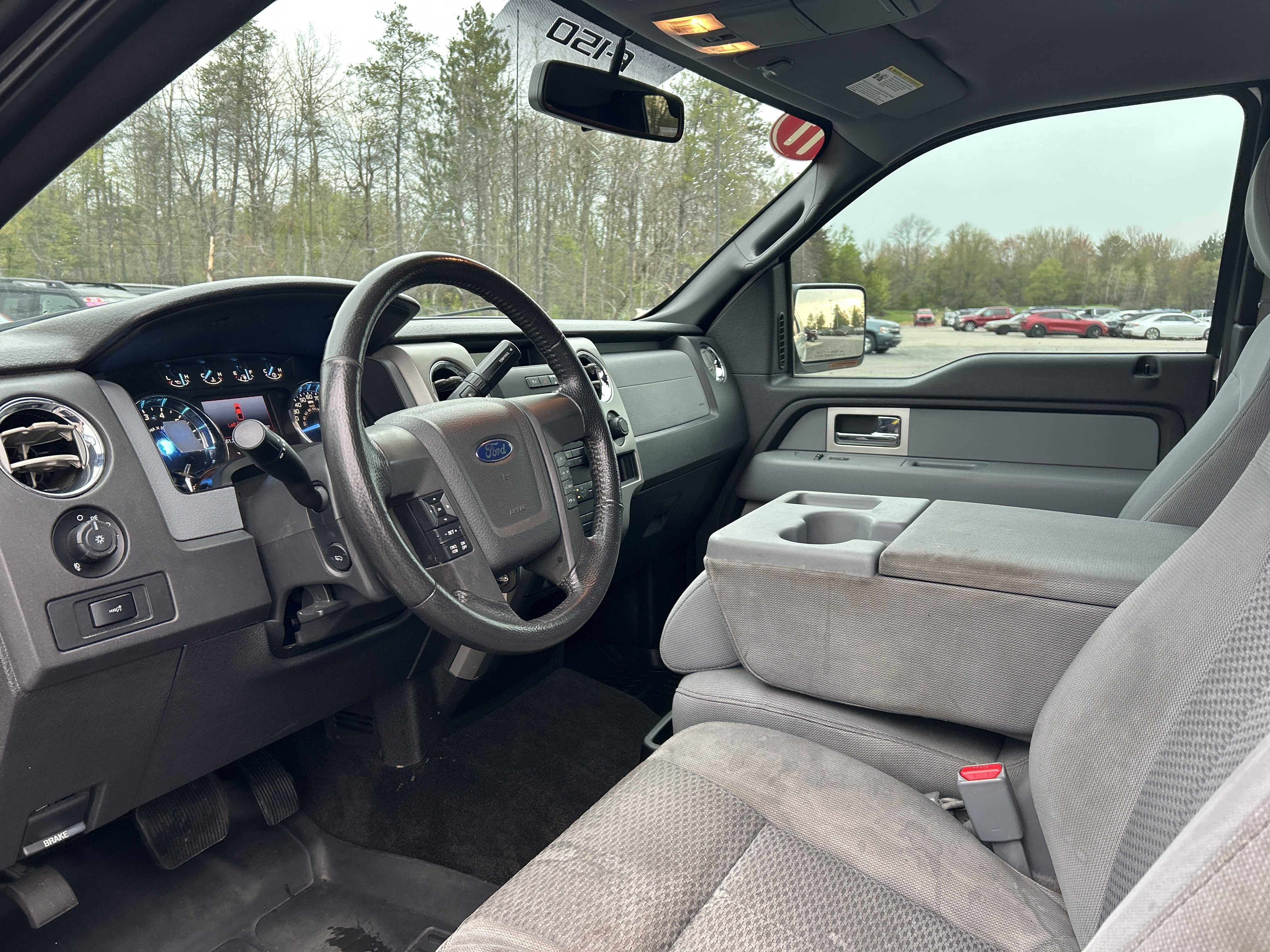 Used 2011 Ford F150 XLT w/ XLT Chrome Pkg AWD/4WD image 12