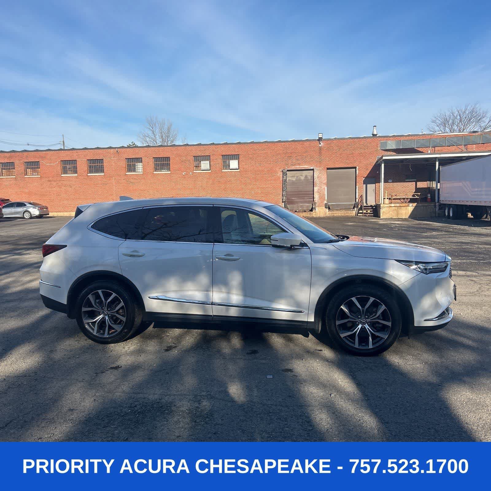 Used 2023 Acura MDX SH-AWD w/ Technology Package image 6