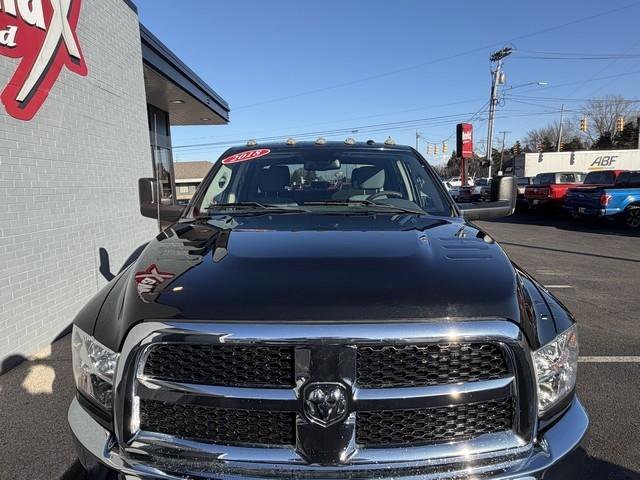 Used 2018 RAM 2500 Tradesman w/ Chrome Appearance Group image 4