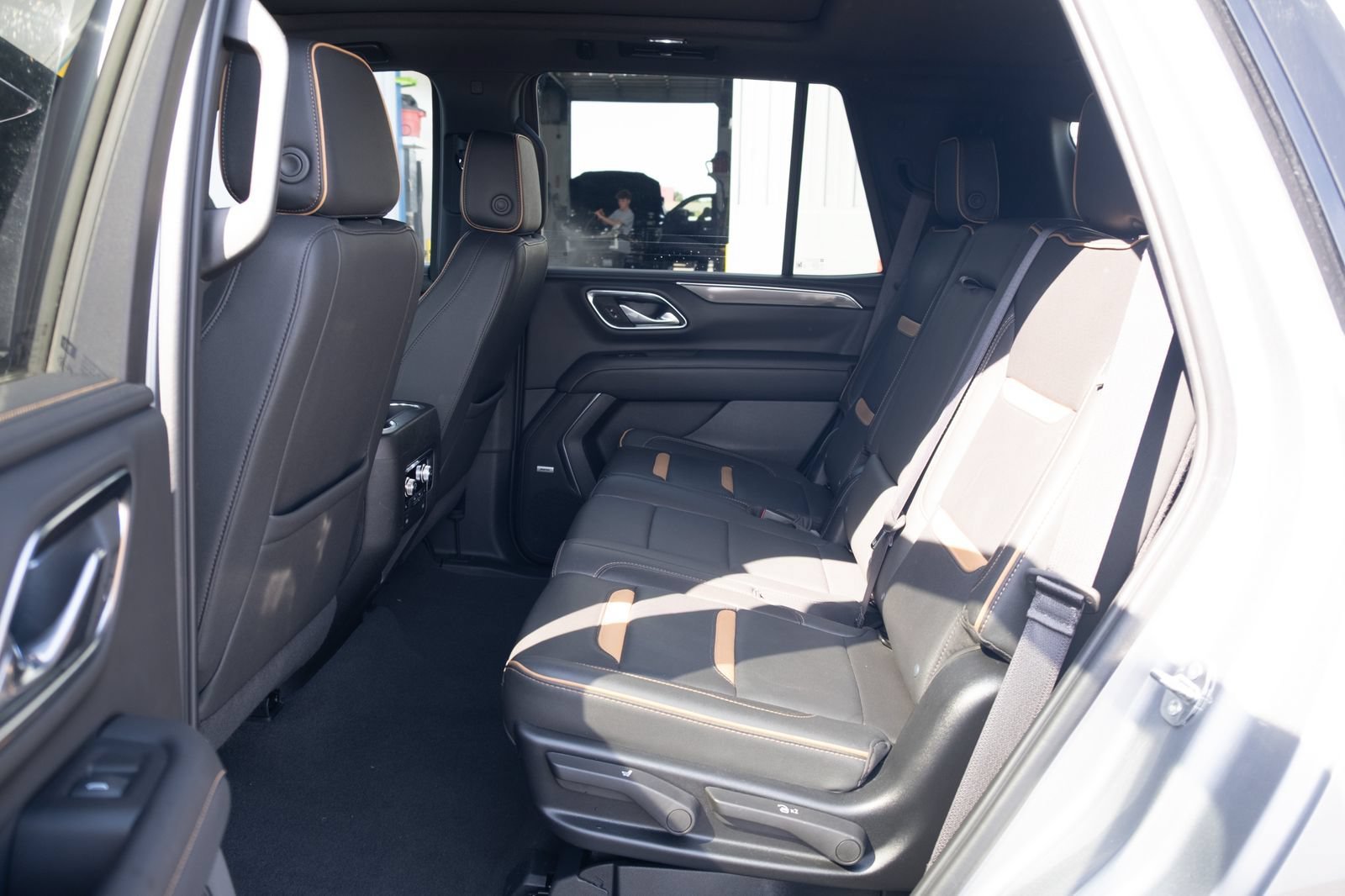 Used 2024 GMC Yukon AT4 AWD/4WD image 18
