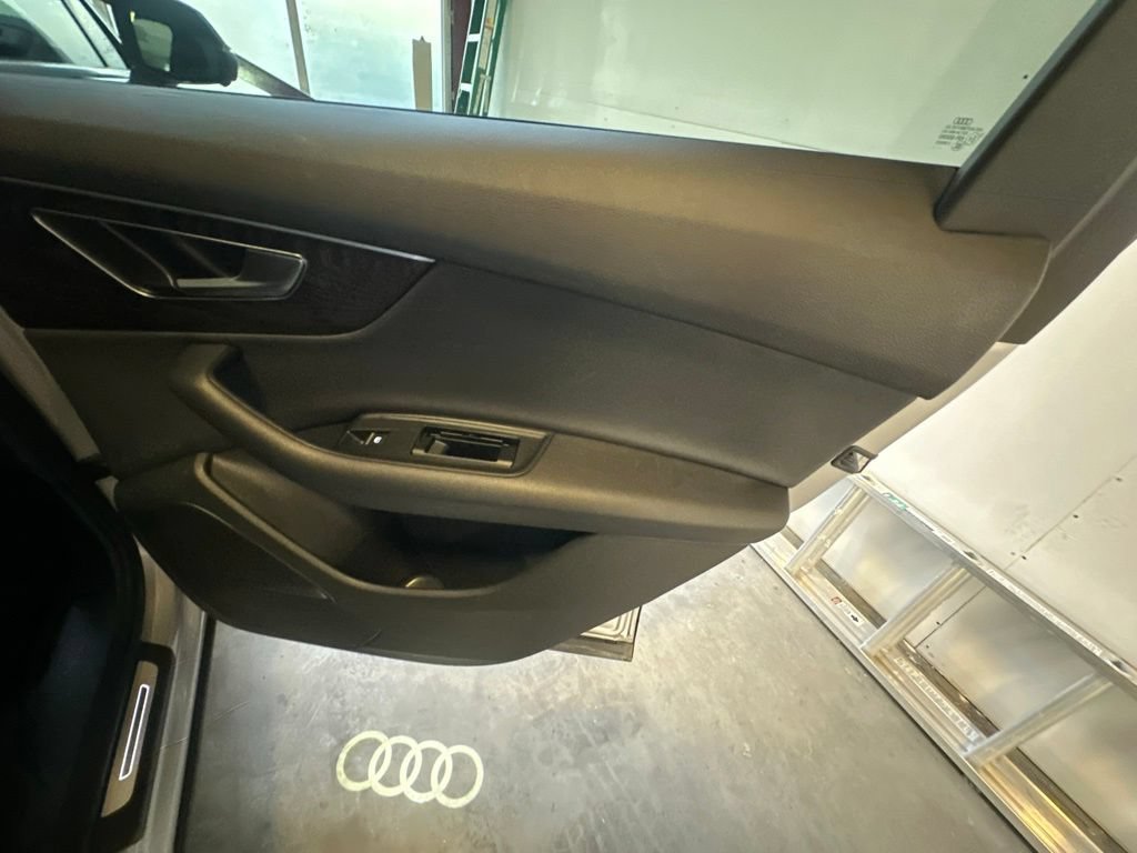 Used 2021 Audi Q7 2.0T Premium Plus AWD/4WD image 36