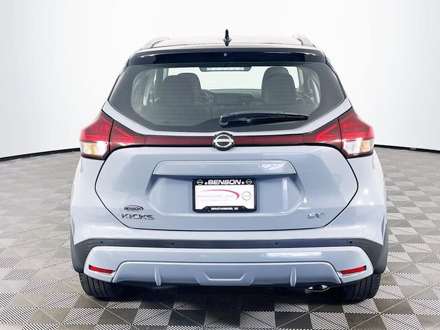 Used 2023 Nissan Kicks SV image 7
