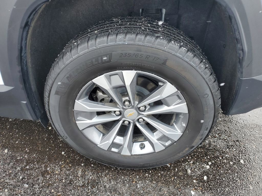 Certified 2025 Chevrolet Equinox LT w/ Convenience Package II image 33