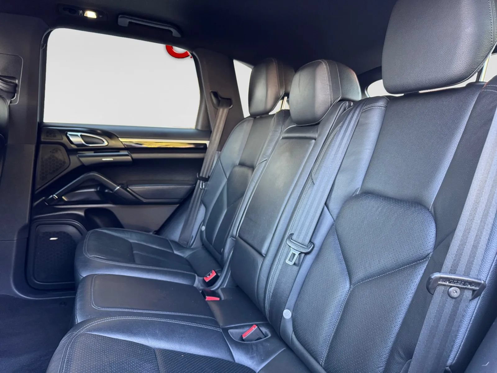 Used 2011 Porsche Cayenne AWD/4WD image 17