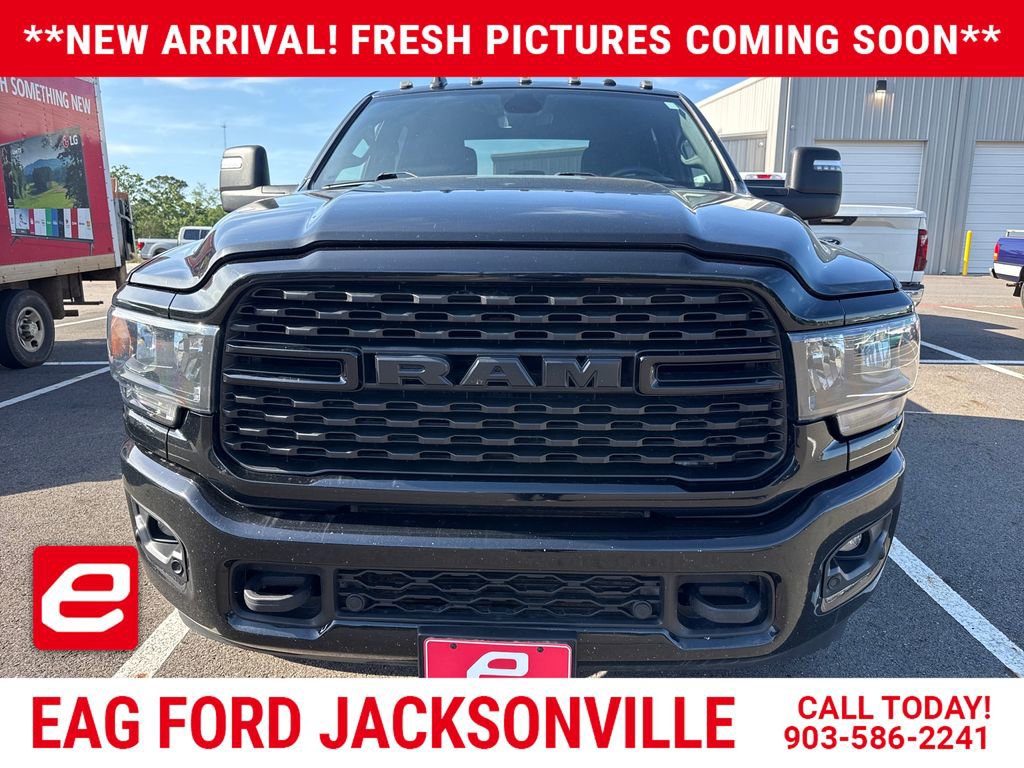 Used 2024 RAM 3500 Big Horn w/ Night Edition AWD/4WD image 1
