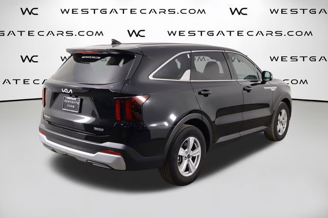 Used 2025 Kia Sorento LX FWD image 45