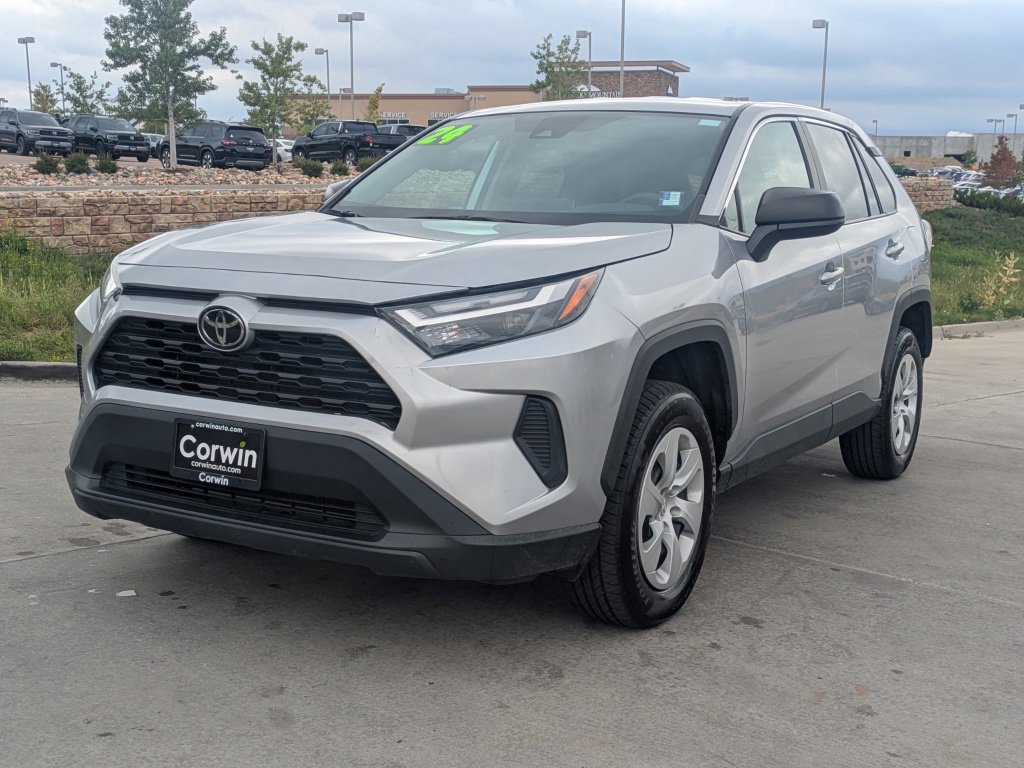 Used 2024 Toyota RAV4 LE AWD/4WD image 3