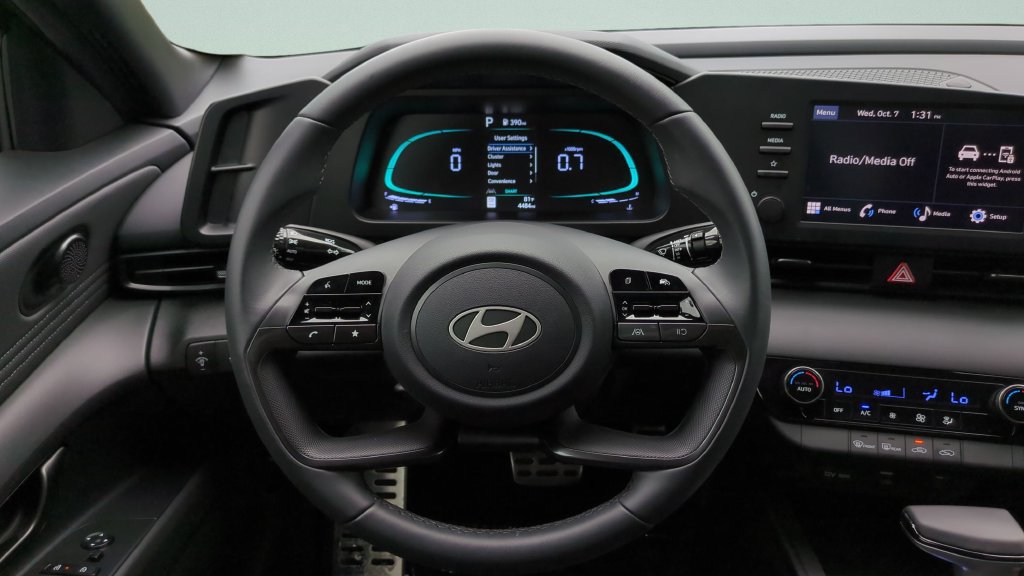 Certified 2026 Hyundai Elantra Sport FWD image 11