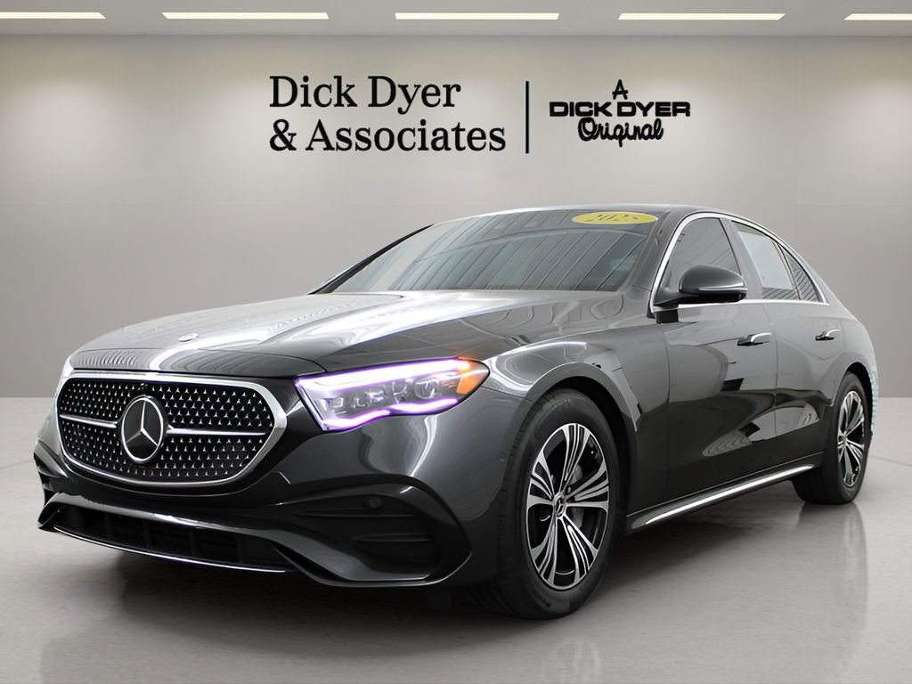 Used 2025 Mercedes-Benz E 450 4MATIC Sedan image 6