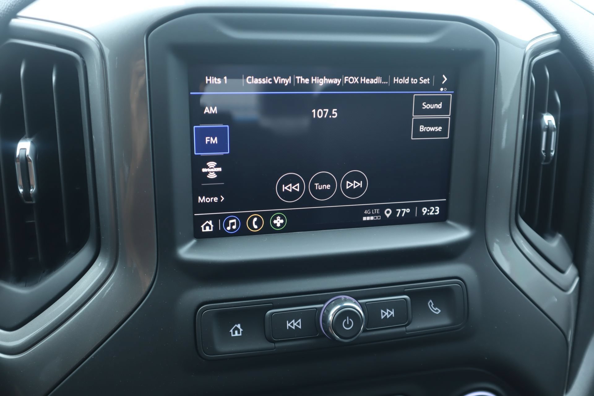 New 2026 Chevrolet Silverado 1500 Custom AWD/4WD image 6
