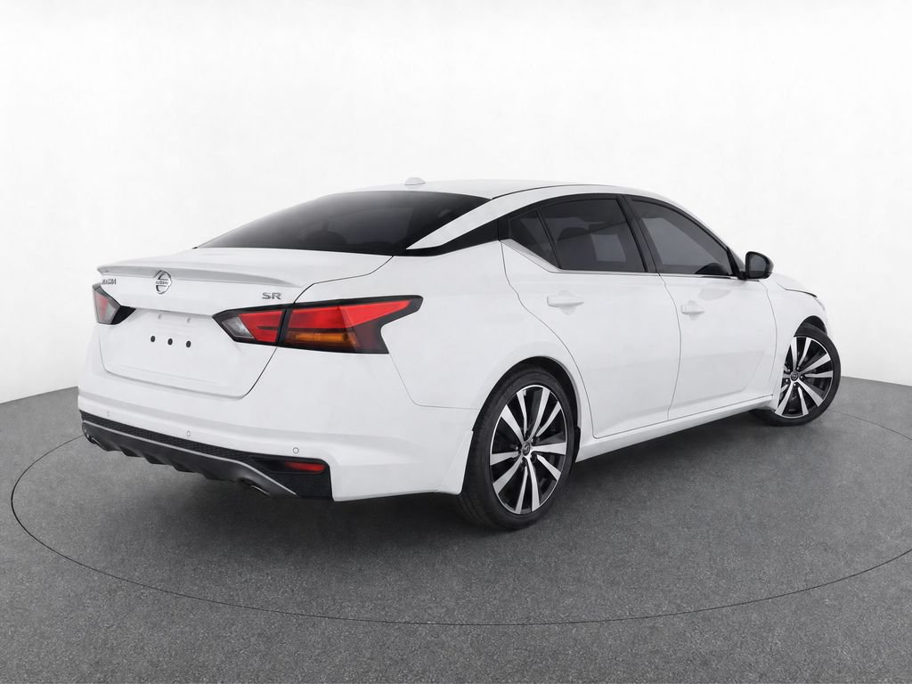 Used 2020 Nissan Altima 2.5 SR w/ Premium Package FWD image 4