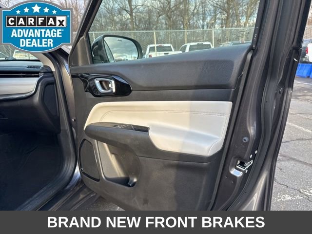 Used 2022 Jeep Compass Limited image 31