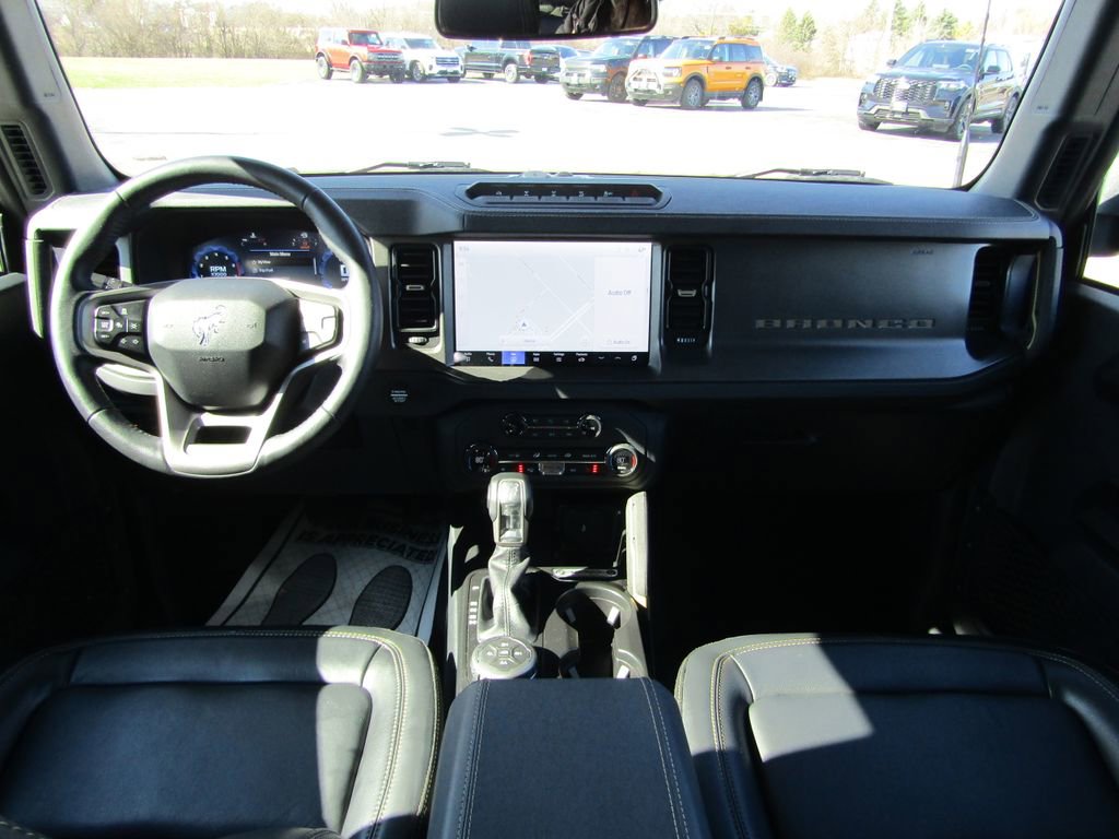 Used 2025 Ford Bronco Badlands AWD/4WD image 11