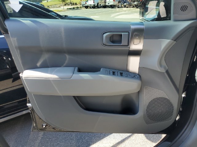 New 2027 Kia EV3 Wind FWD image 25