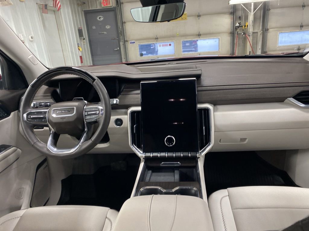 Certified 2024 GMC Acadia Denali w/ Super Cruise Package image 3