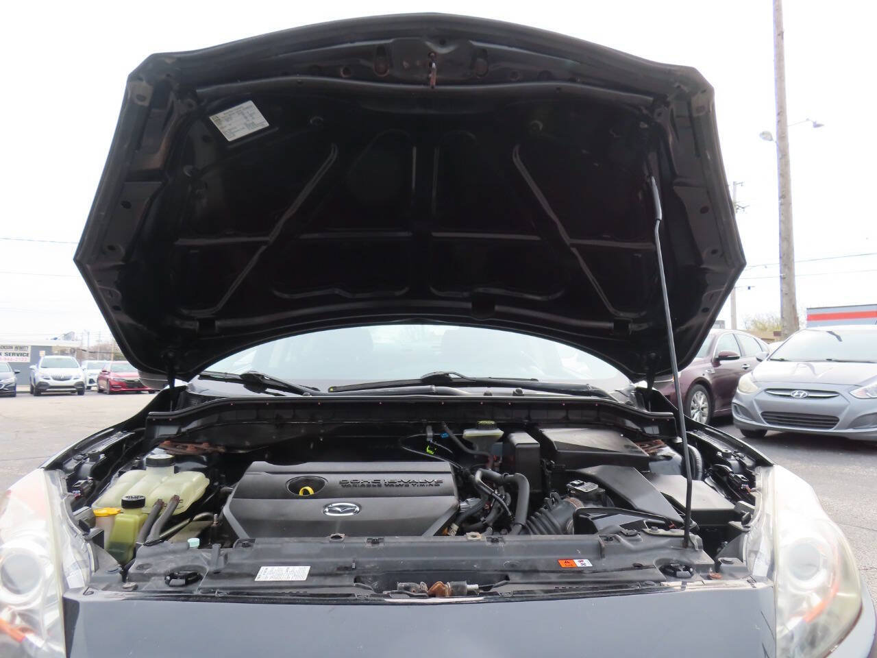 Used 2011 MAZDA MAZDA3 i Sport FWD image 9