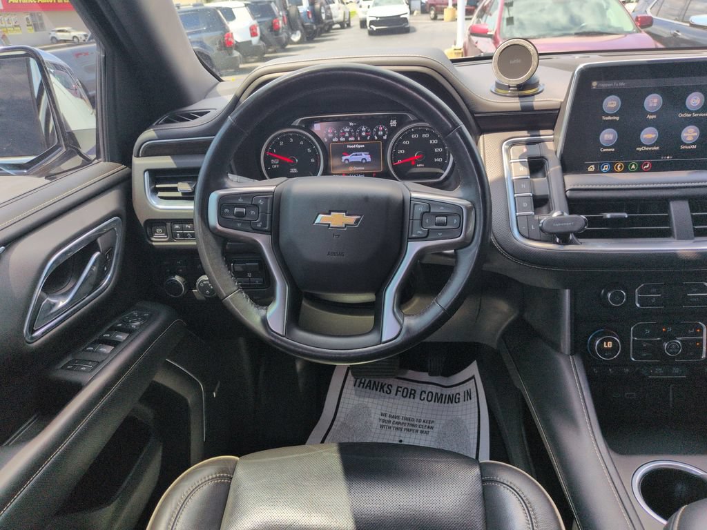 Used 2021 Chevrolet Tahoe Premier w/ Premium Package AWD/4WD image 13