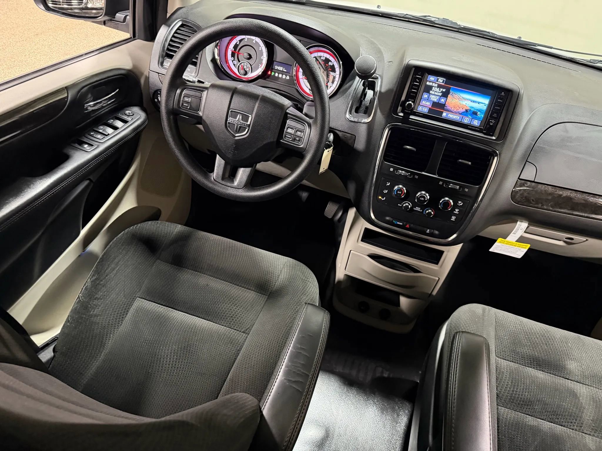 Used 2019 Dodge Grand Caravan SE image 55