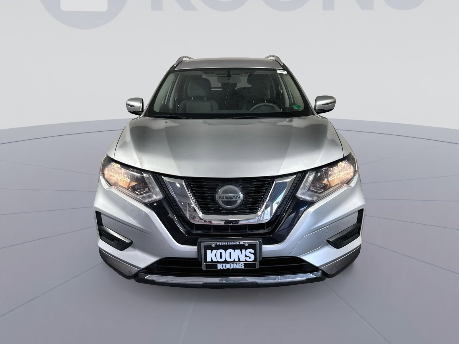 Used 2018 Nissan Rogue SV image 11