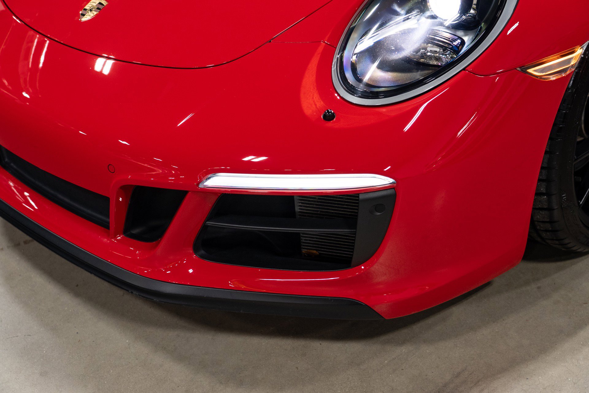 Used 2017 Porsche 911 Carrera GTS image 10